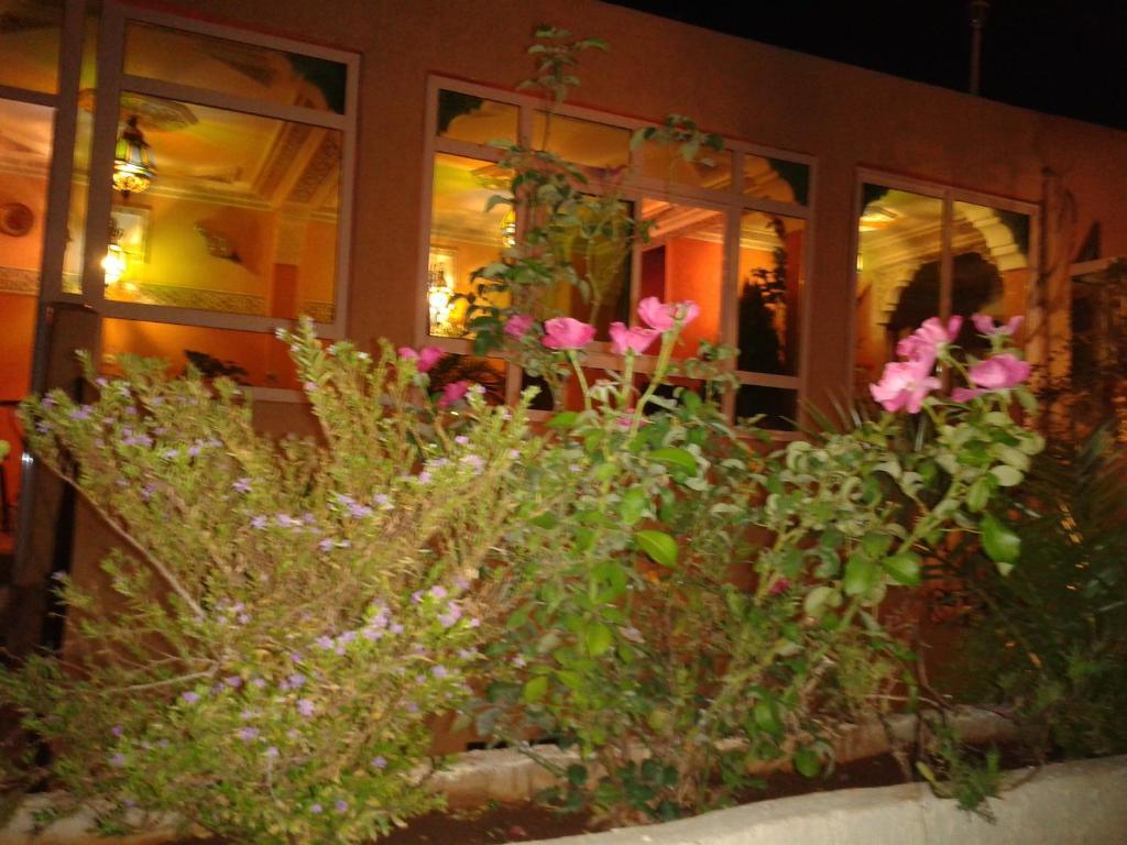 Maison Famille Tazi Couette-café *